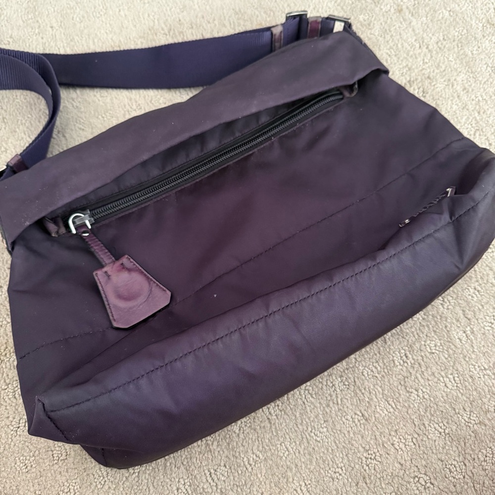 💯 Authentic Prada Dark Purple Nylon Crossbody Bag - Picture 8 of 8